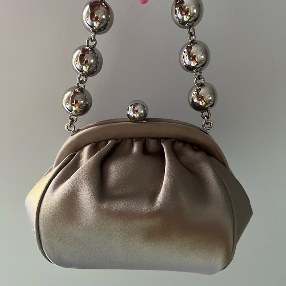 Authentic NewTiffany Bracelet Ball Evening bag. - Picture 5 of 8